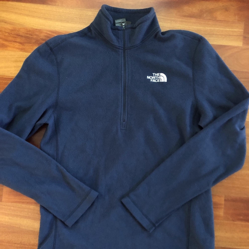 The North Face Women's Navy Fleece Pullover Small